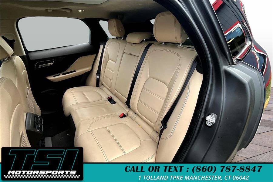 Used 2020 Jaguar F-PACE Prestige image 26