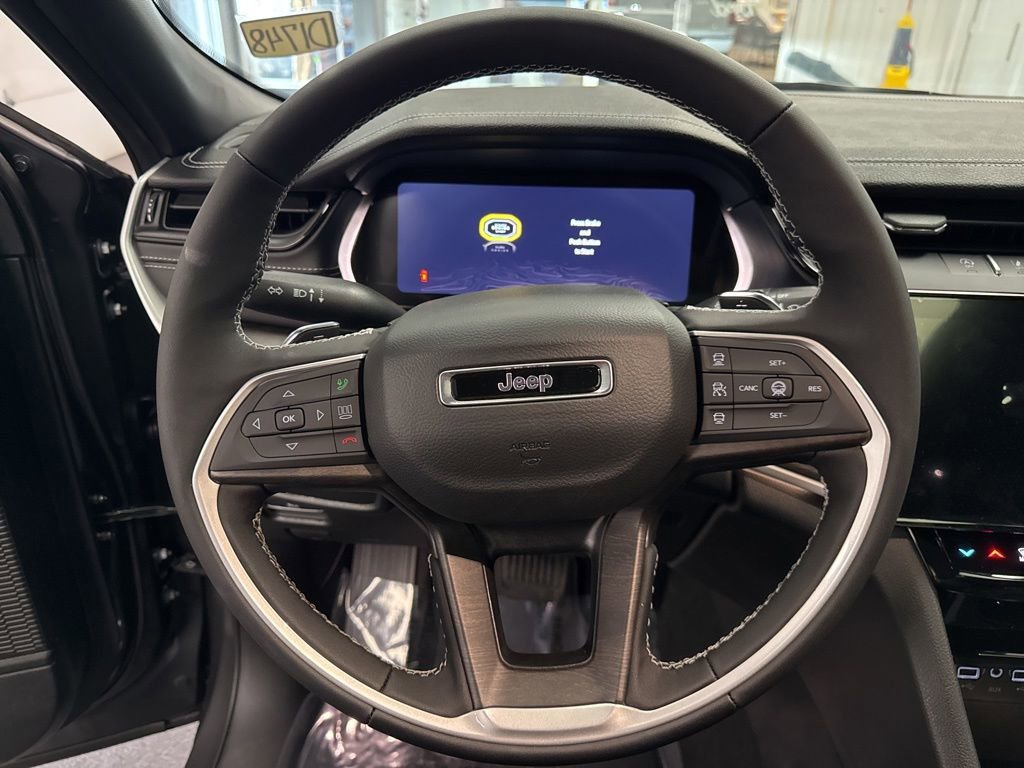 New 2026 Jeep Grand Cherokee Limited AWD/4WD image 12