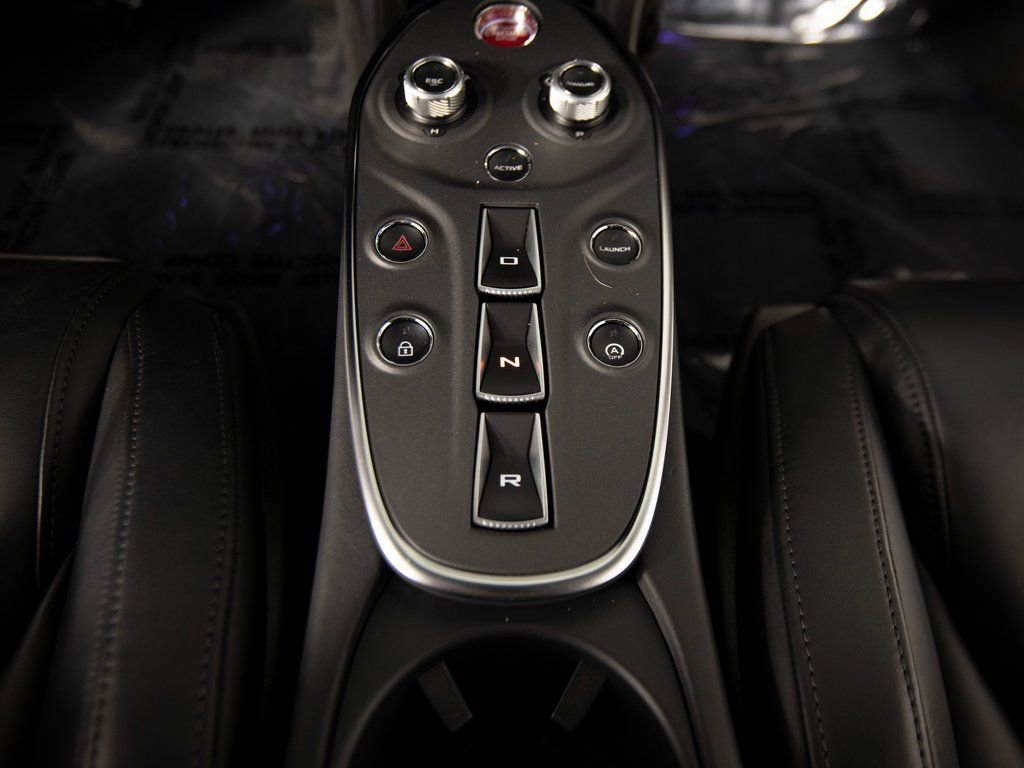Used 2020 McLaren GT image 15