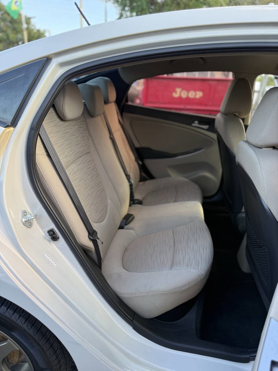 Used 2015 Hyundai Accent GLS image 20