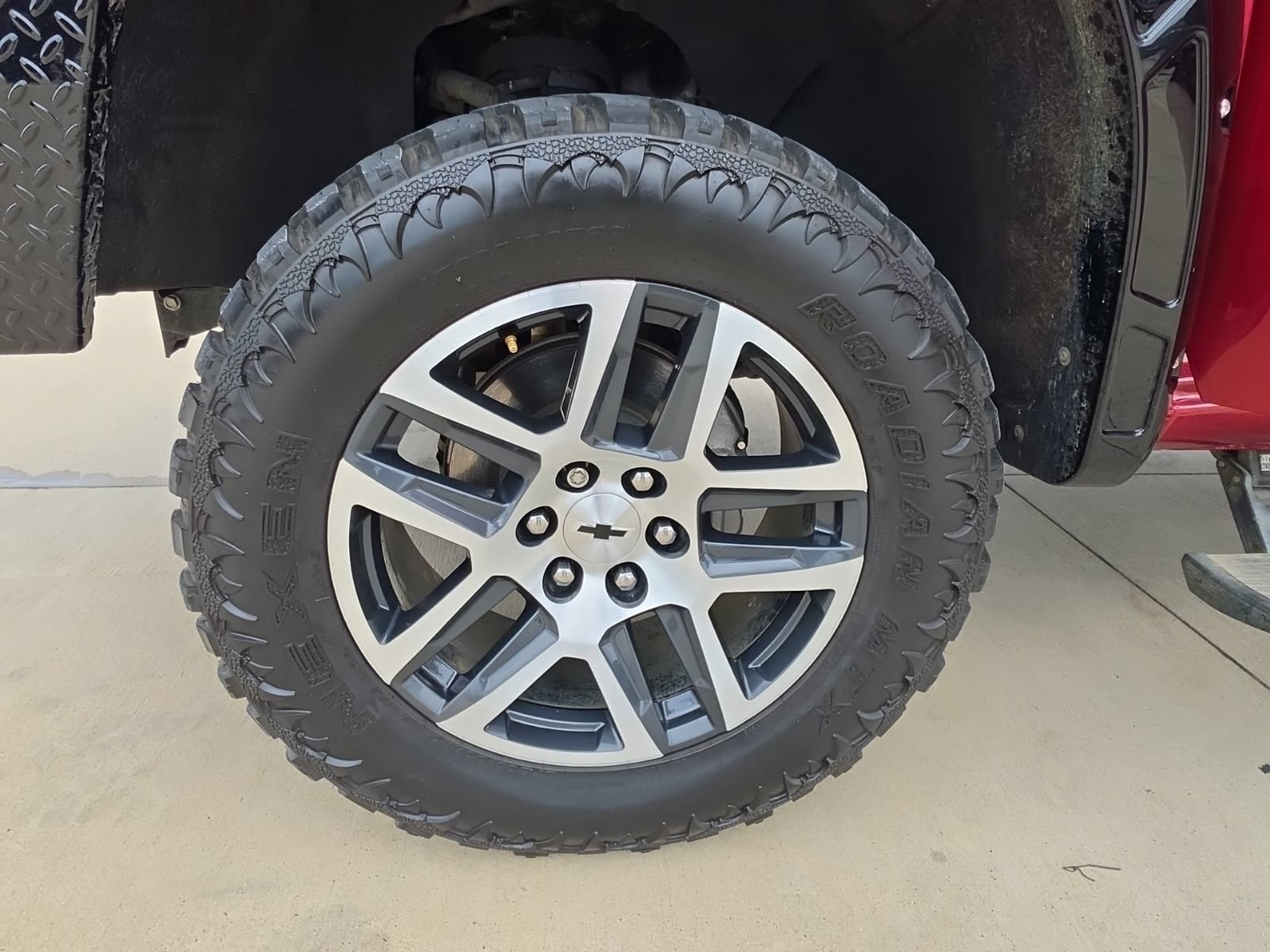 Used 2019 Chevrolet Silverado 1500 LT Trail Boss AWD/4WD image 11