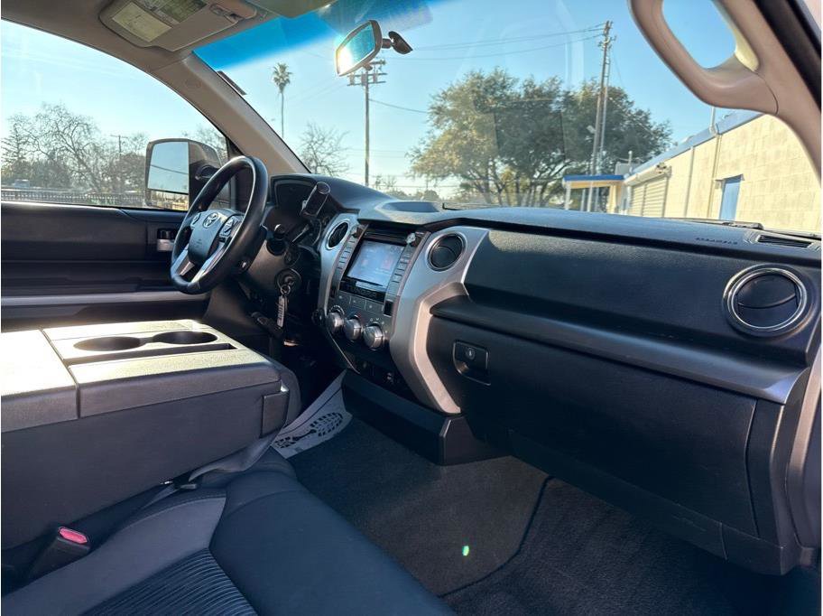 Used 2014 Toyota Tundra SR5 image 23