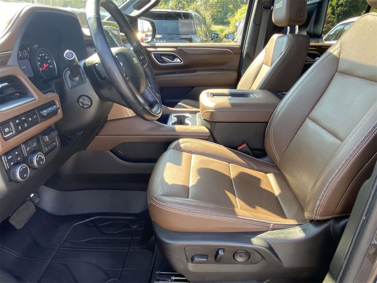 Used 2021 Chevrolet Tahoe High Country image 17