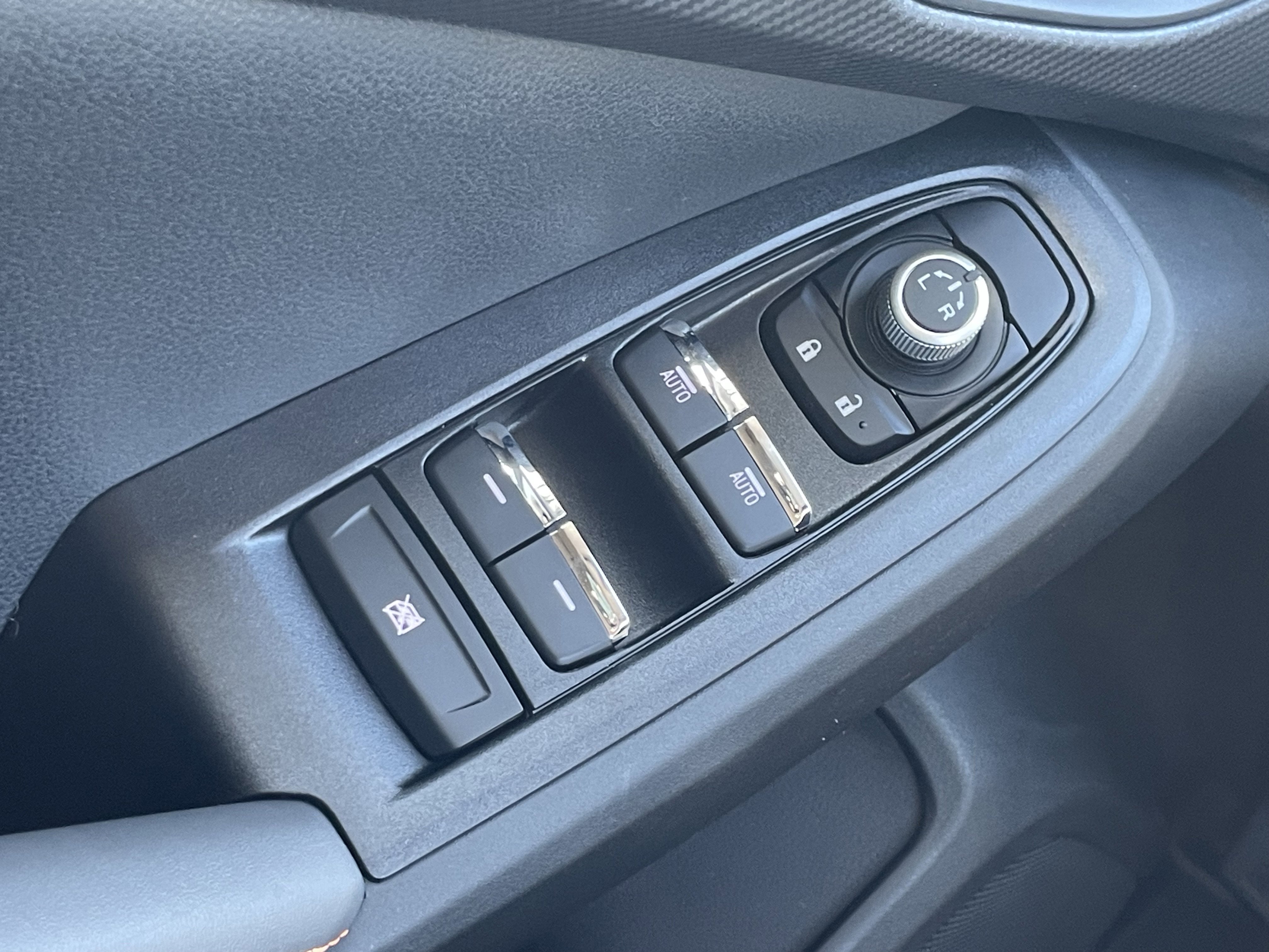 New 2026 Subaru Crosstrek 2.5i Limited image 16