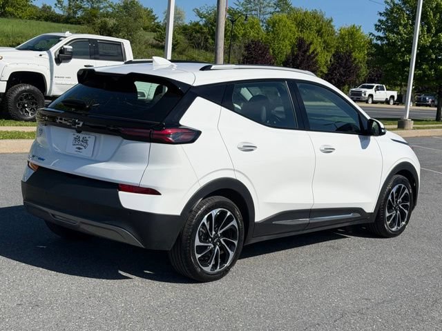 Certified 2022 Chevrolet Bolt EUV Premier w/ Sun & Sound Package FWD image 10