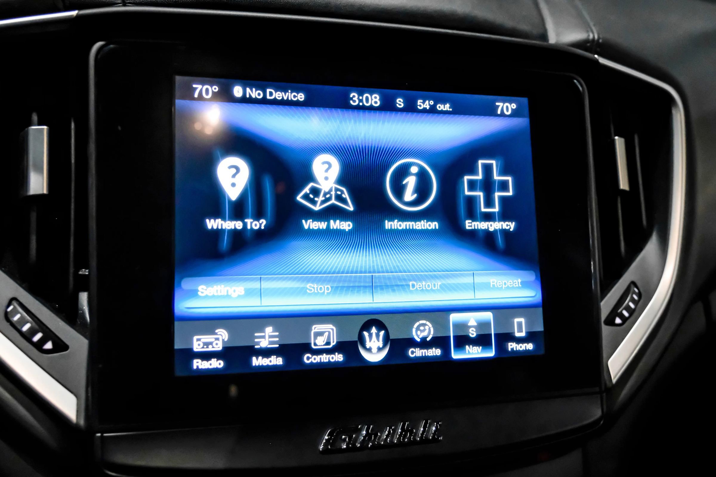 Used 2017 Maserati Ghibli w/ Luxury Package image 35