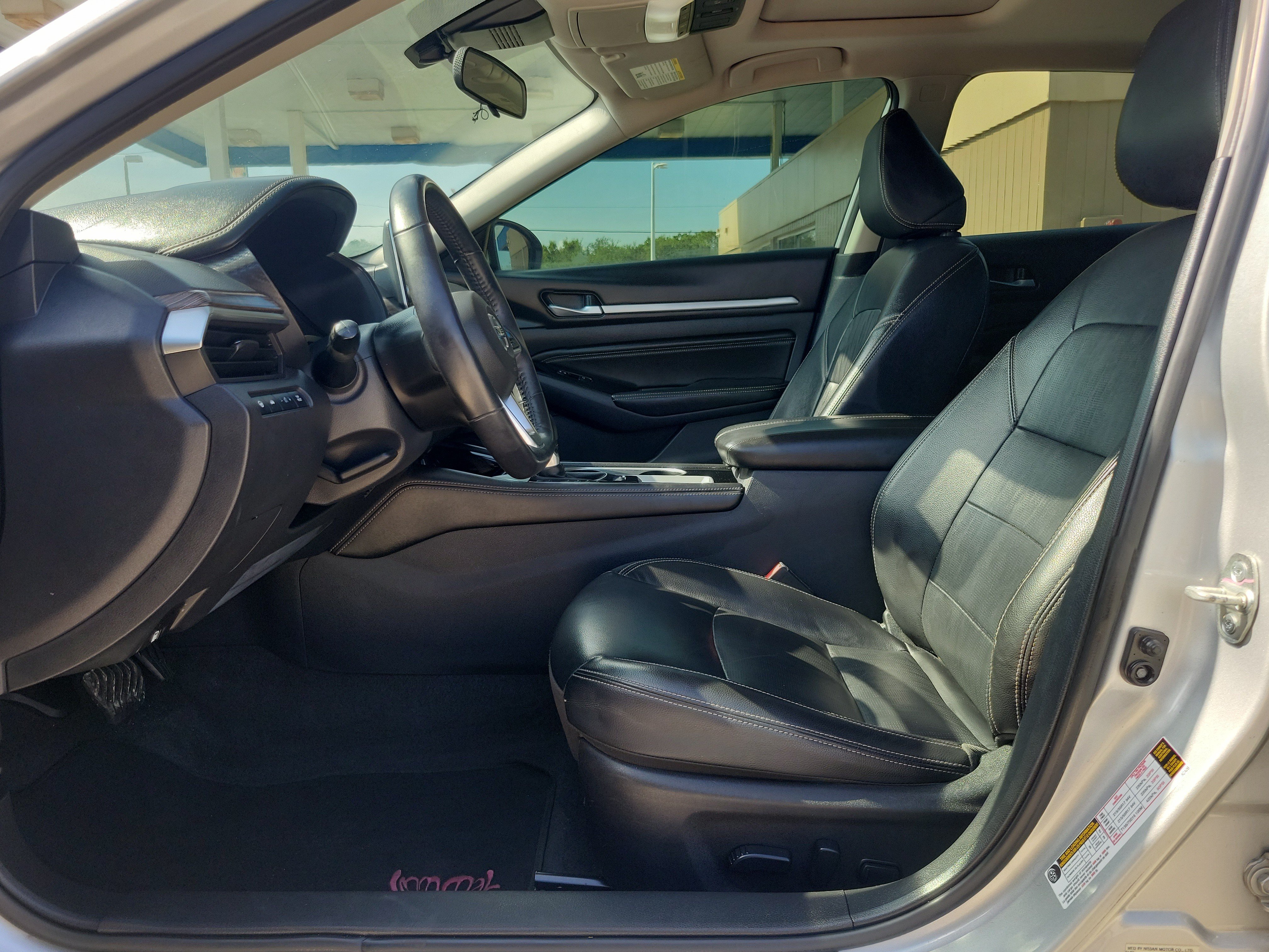 Used 2022 Nissan Altima 2.5 SL FWD image 11