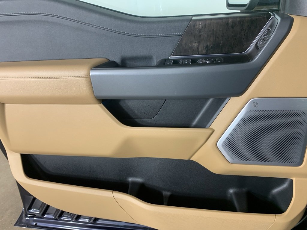 Used 2022 Ford F150 Lariat w/ Equipment Group 502A High image 17