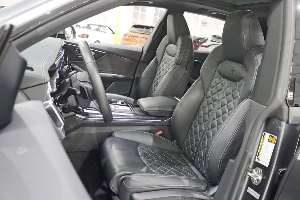 Used 2022 Audi SQ8 Prestige AWD/4WD image 29