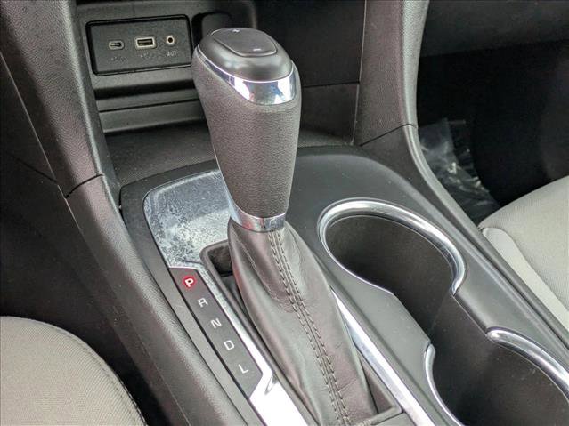 Used 2021 Chevrolet Equinox LS image 12