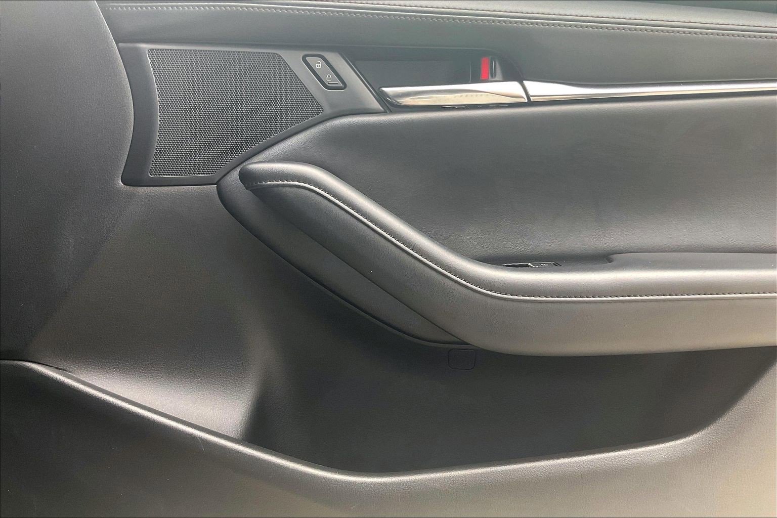 Used 2023 MAZDA MAZDA3 s image 21