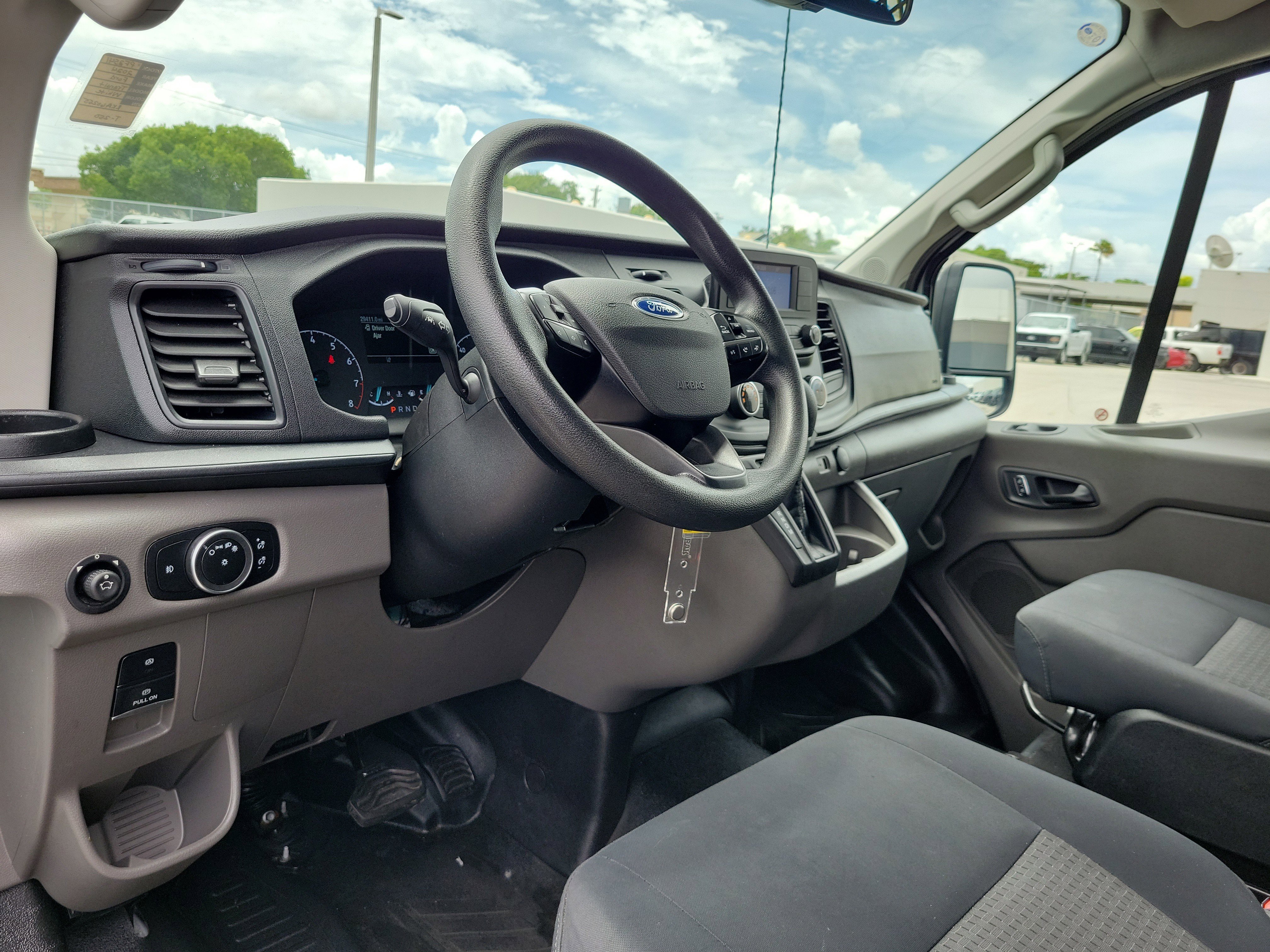 Used 2024 Ford Transit 250 Low Roof w/ Exterior Upgrade Package RWD image 9