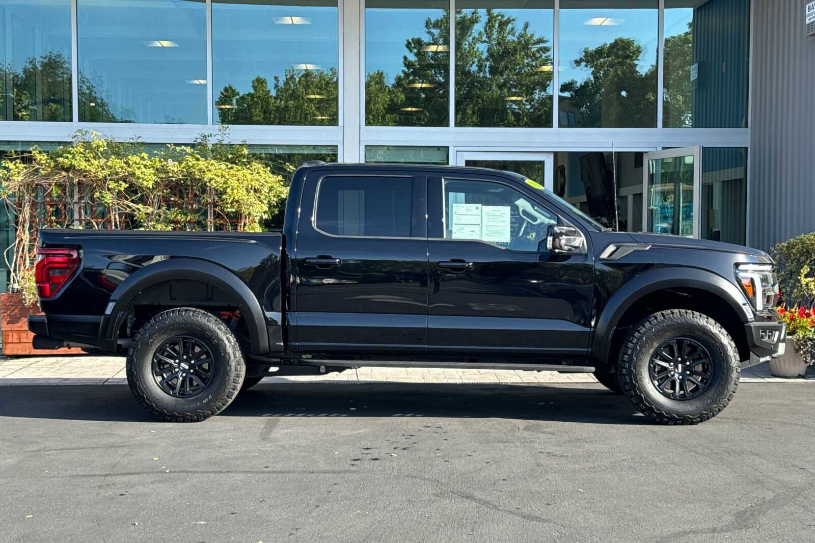 Certified 2025 Ford F150 Raptor AWD/4WD image 3