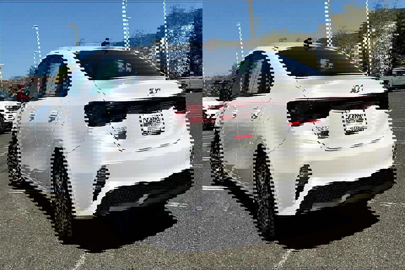 Used 2023 Kia Forte LXS w/ LXS Technology Package image 10