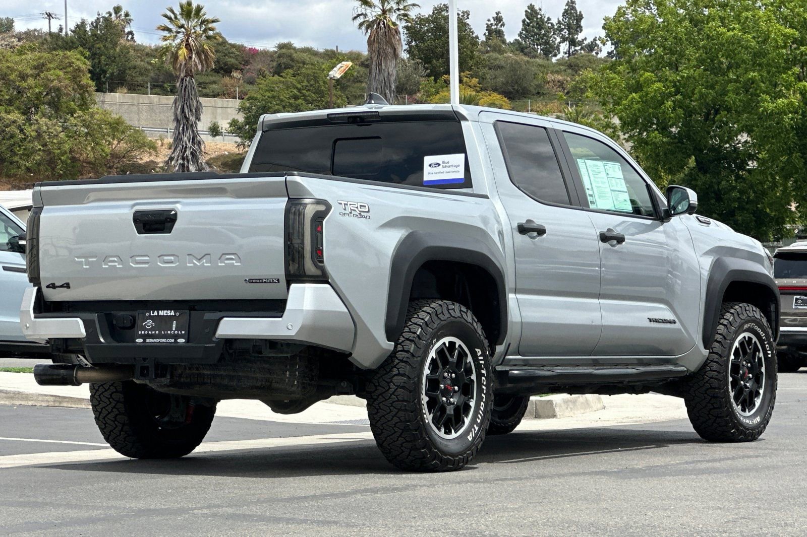 Used 2025 Toyota Tacoma TRD Off-Road w/ TRD Off Road Premium Package AWD/4WD image 3