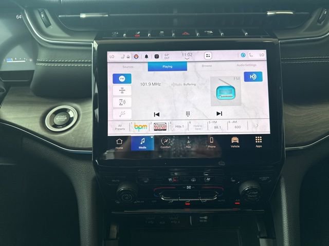 Used 2023 Jeep Grand Cherokee Overland w/ Luxury Tech Group IV image 20