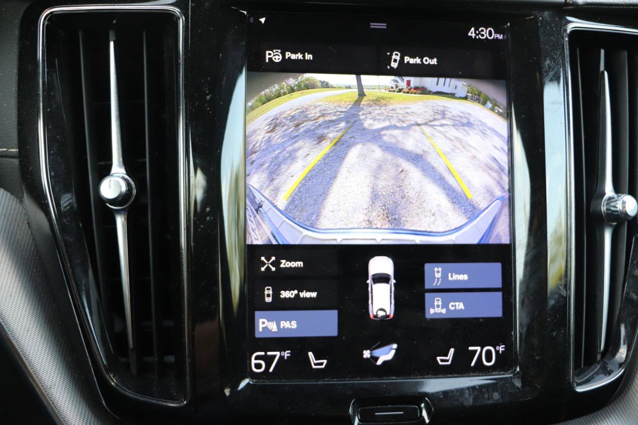 Used 2021 Volvo XC60 T5 R-Design w/ Advanced Package image 21