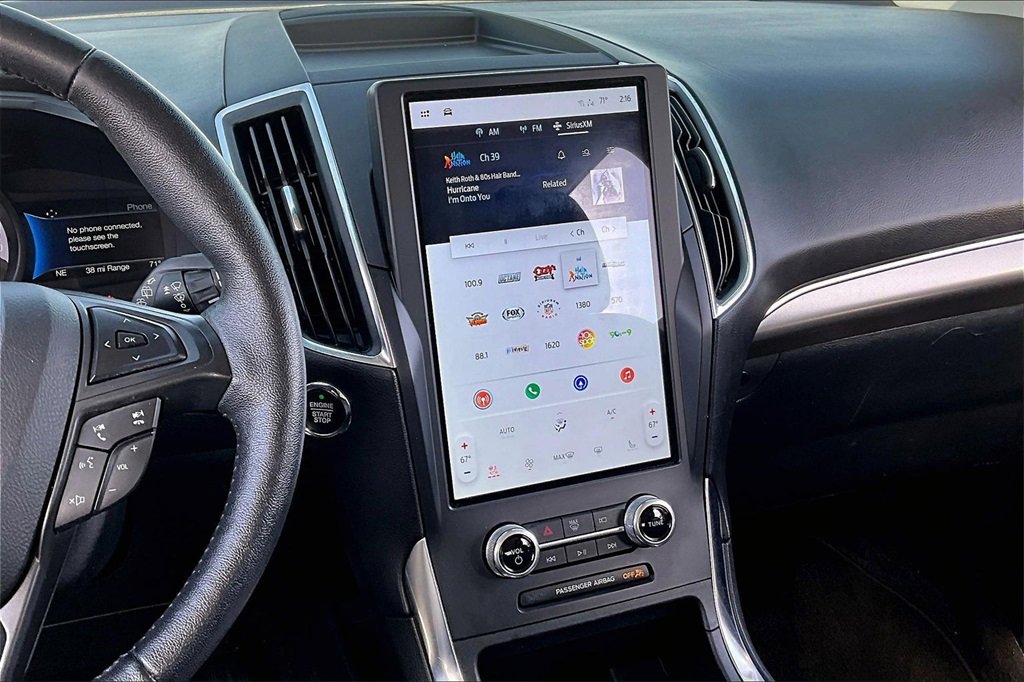 Used 2022 Ford Edge Titanium w/ Equipment Group 301A image 6