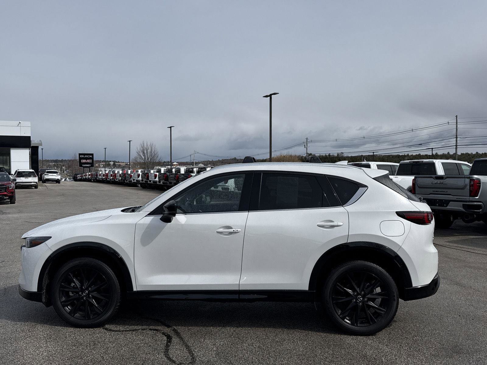 Used 2024 MAZDA CX-5 Carbon Edition image 9