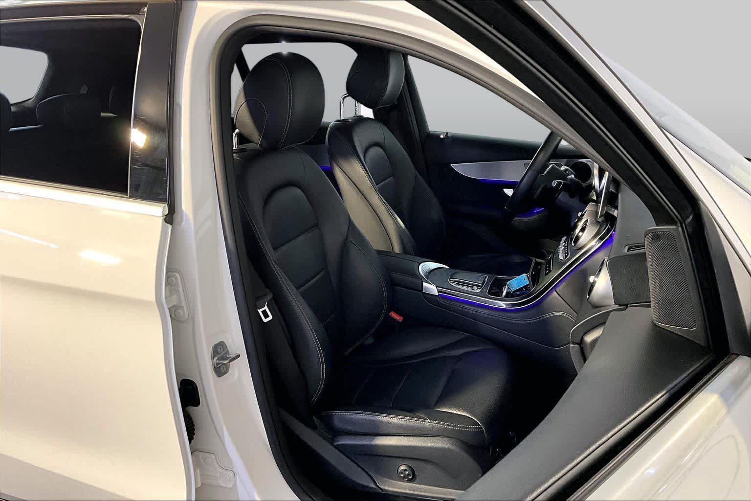 Used 2020 Mercedes-Benz GLC 300 4MATIC image 8