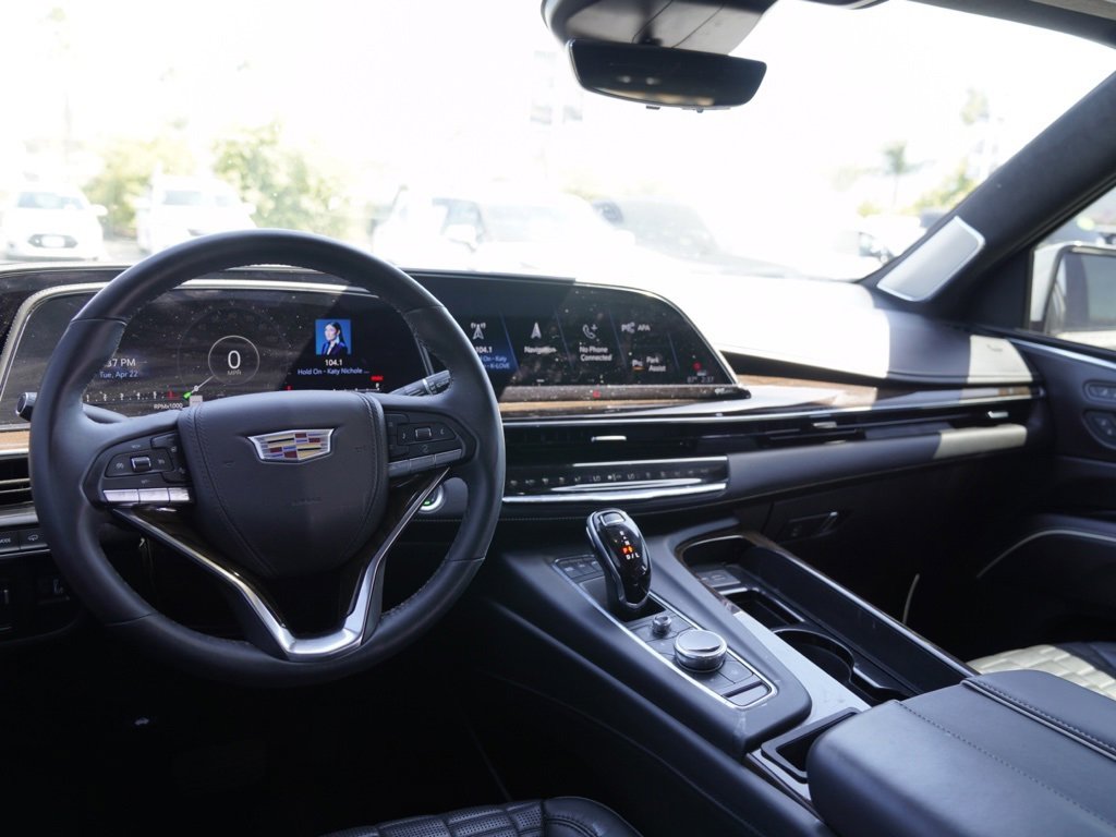 Used 2021 Cadillac Escalade Sport Platinum w/ Heavy-Duty Trailer Package image 19