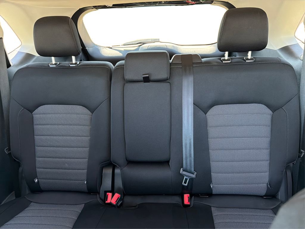 Used 2022 Ford Edge SE w/ Black Appearance Package image 15