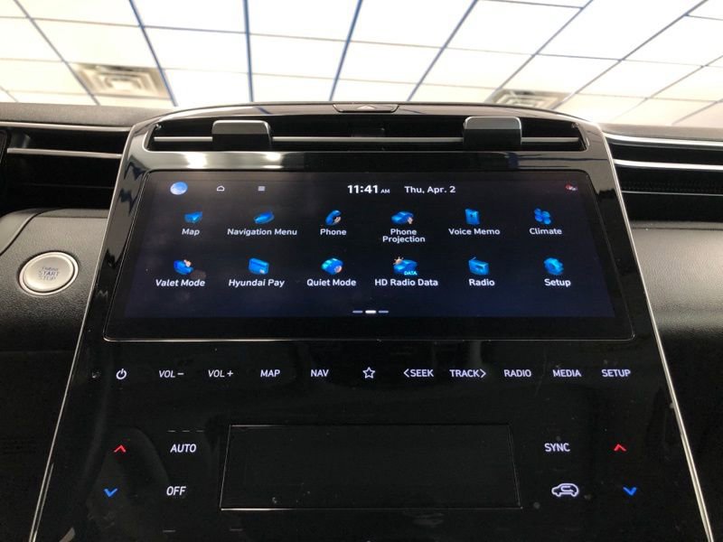 Used 2023 Hyundai Tucson Limited image 32