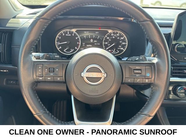Used 2025 Nissan Pathfinder SL w/ SL Premium Package FWD image 5