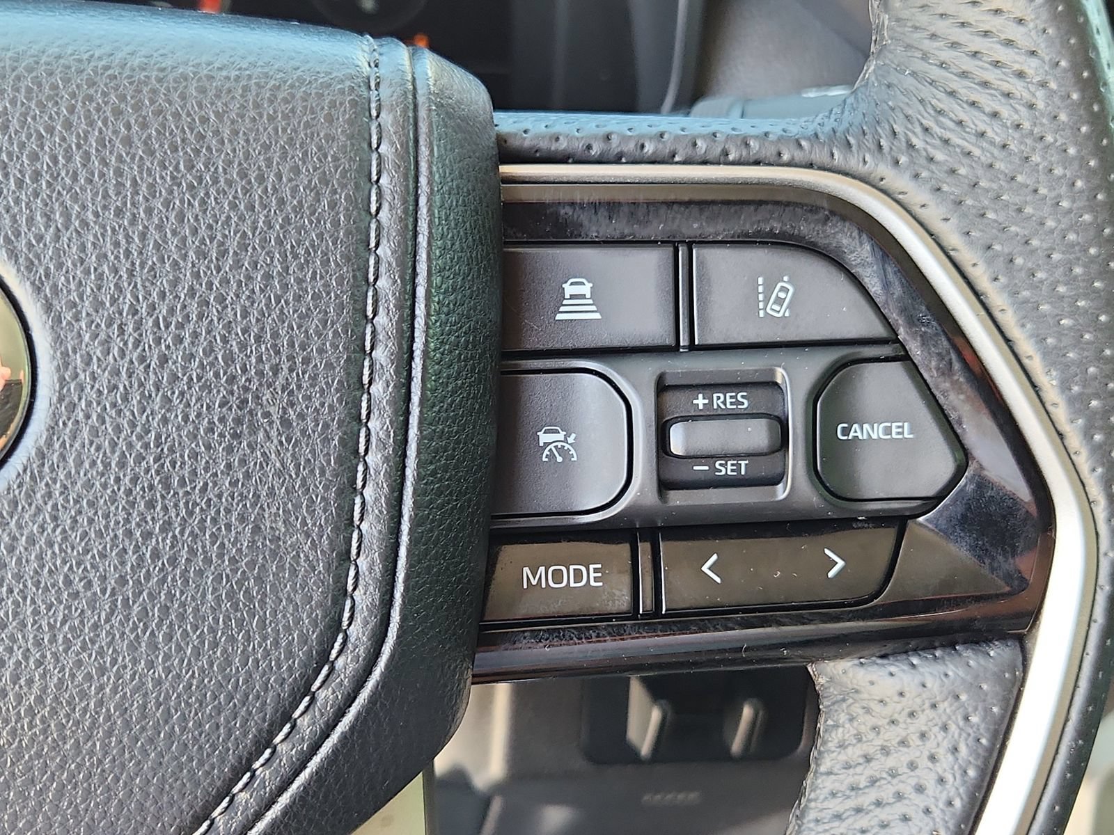 Used 2024 Toyota Tundra Limited w/ Power Package AWD/4WD image 21