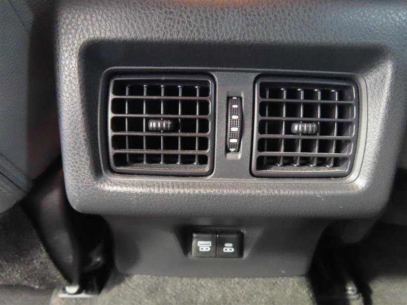 Used 2026 Toyota Camry SE w/ Convenience Package FWD image 32
