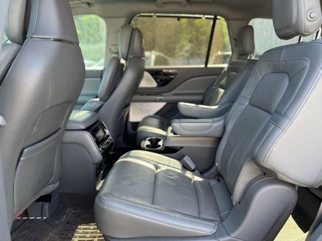 Used 2020 Lincoln Aviator Reserve w/ Equipment Group 202A image 18