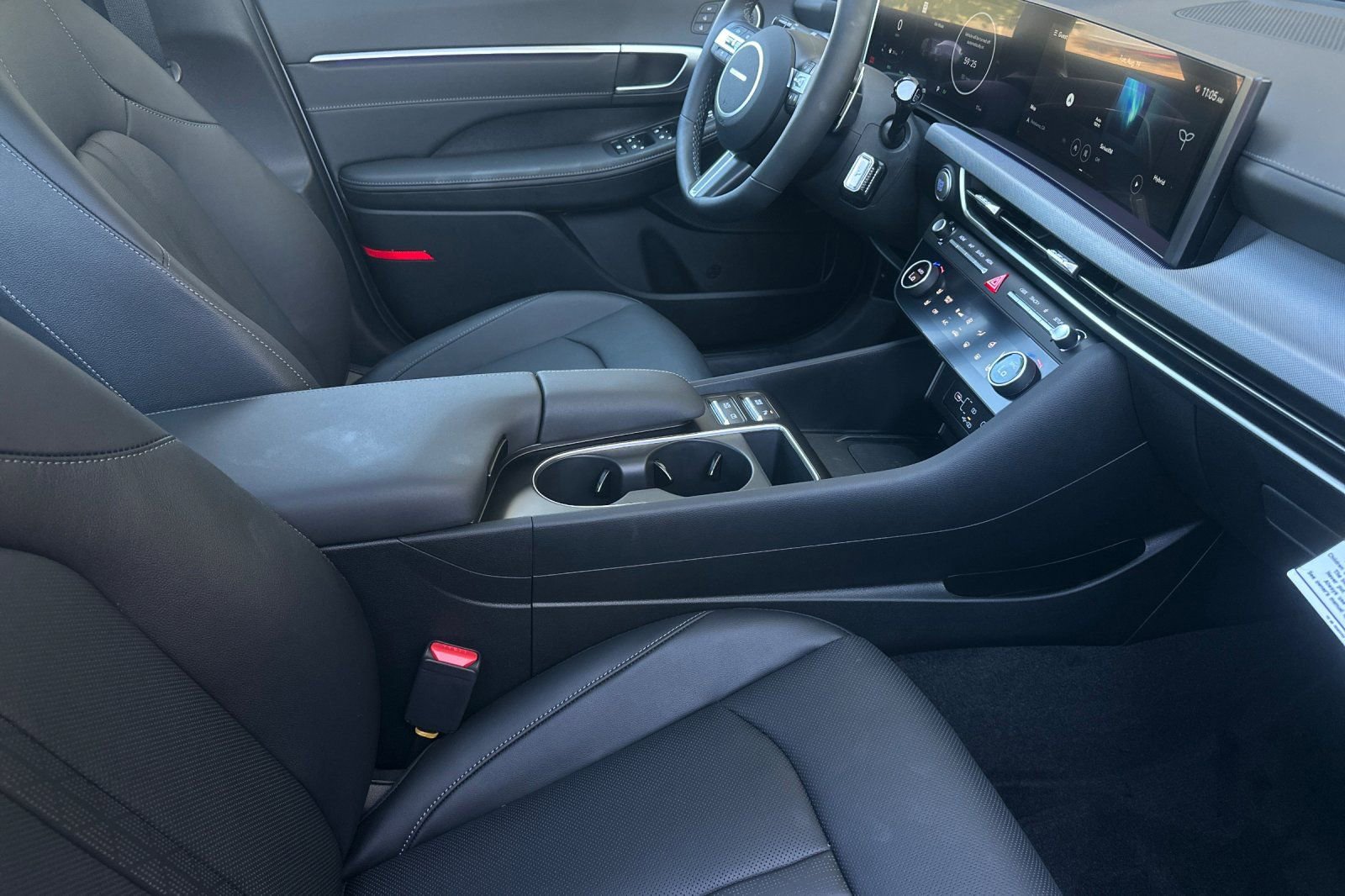 New 2025 Hyundai Sonata Limited image 15