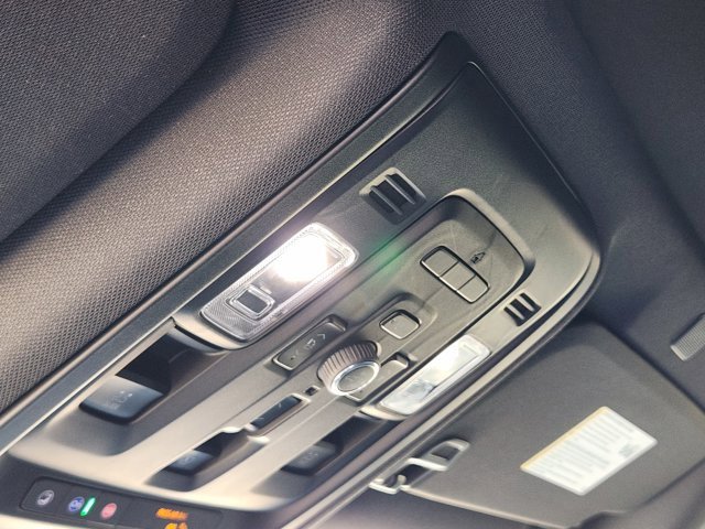 Used 2023 Chevrolet Tahoe High Country image 32