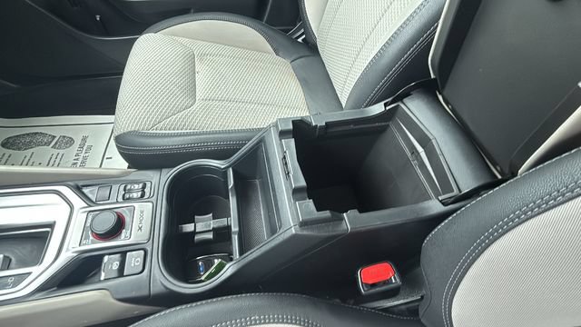 Used 2023 Subaru Forester Premium AWD/4WD image 21