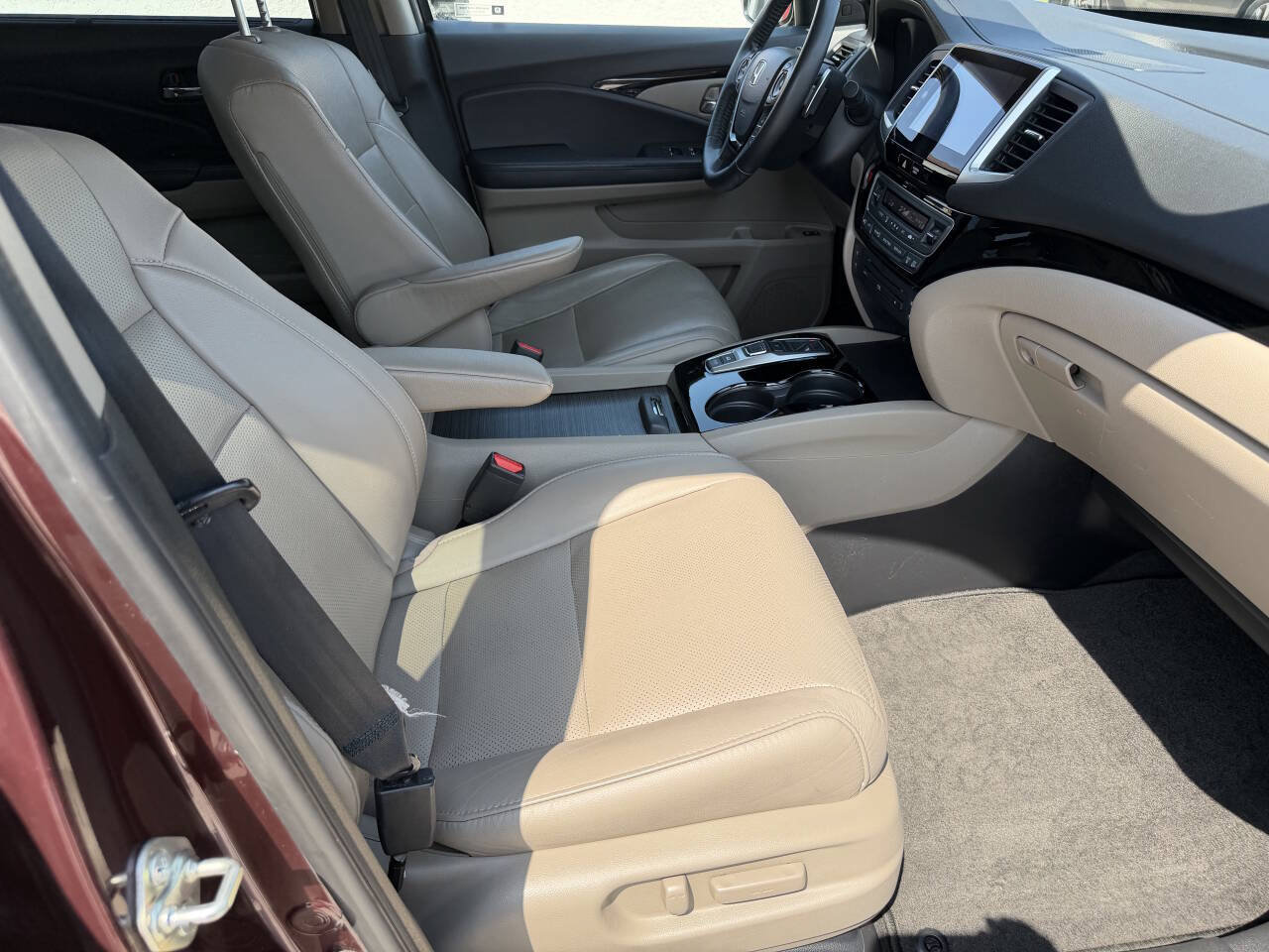 Used 2016 Honda Pilot Elite image 23