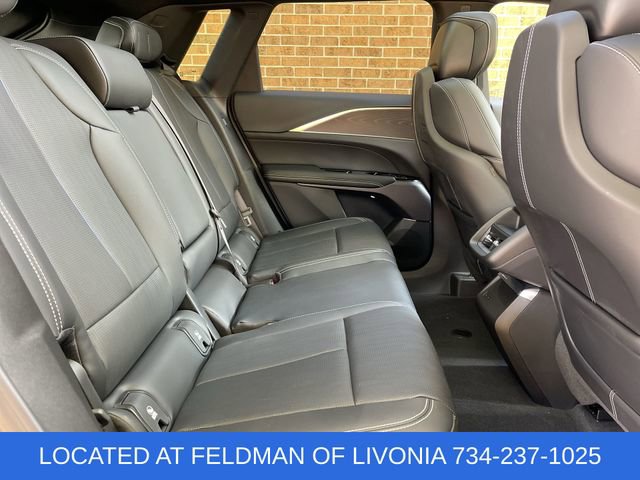 Used 2025 Cadillac Lyriq Luxury image 27
