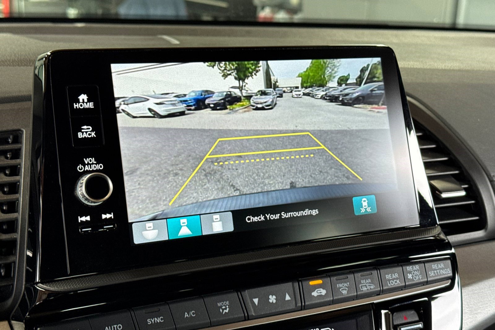 Used 2025 Honda Odyssey Sport-L image 25