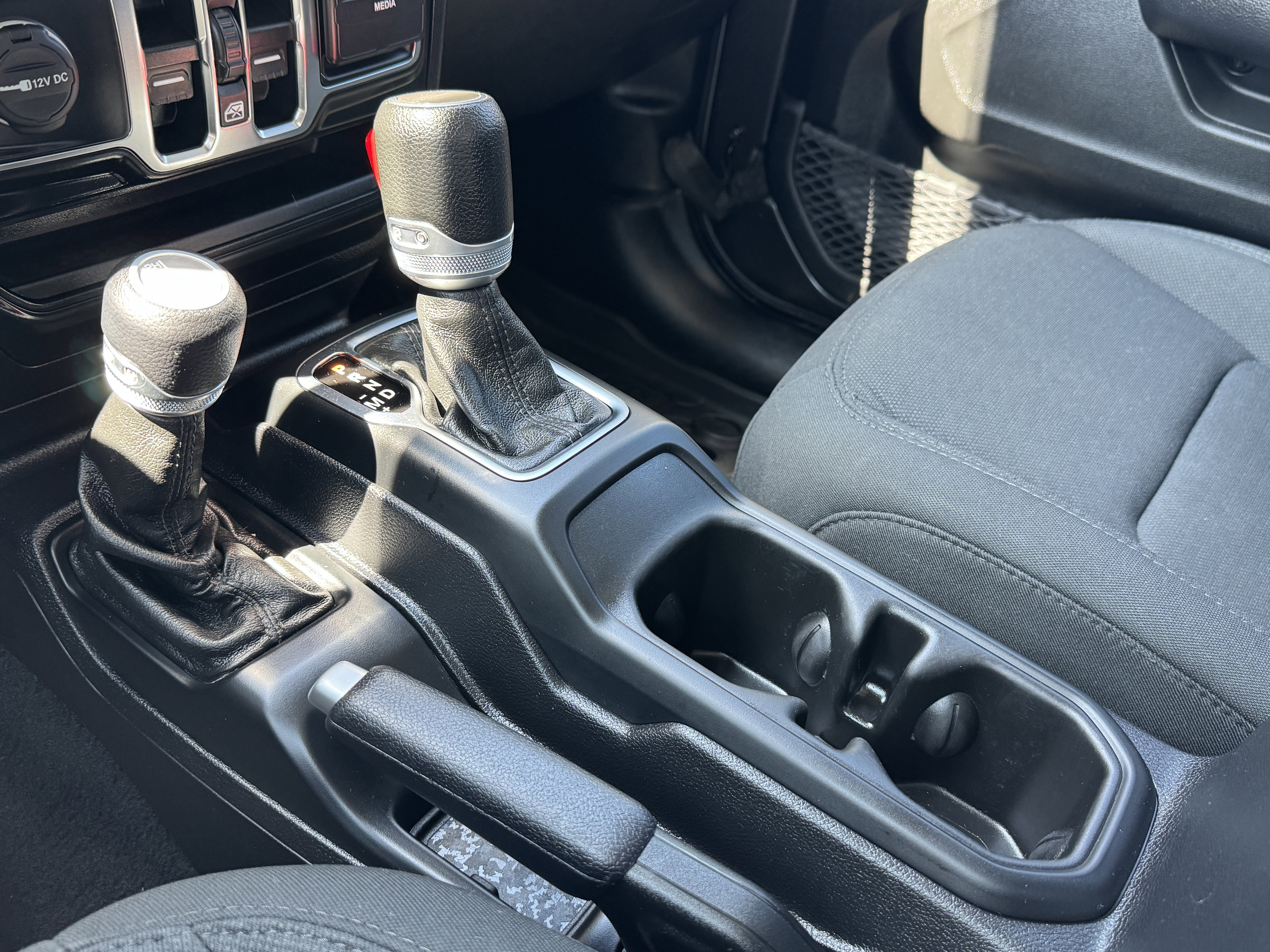 Used 2021 Jeep Gladiator Willys image 19