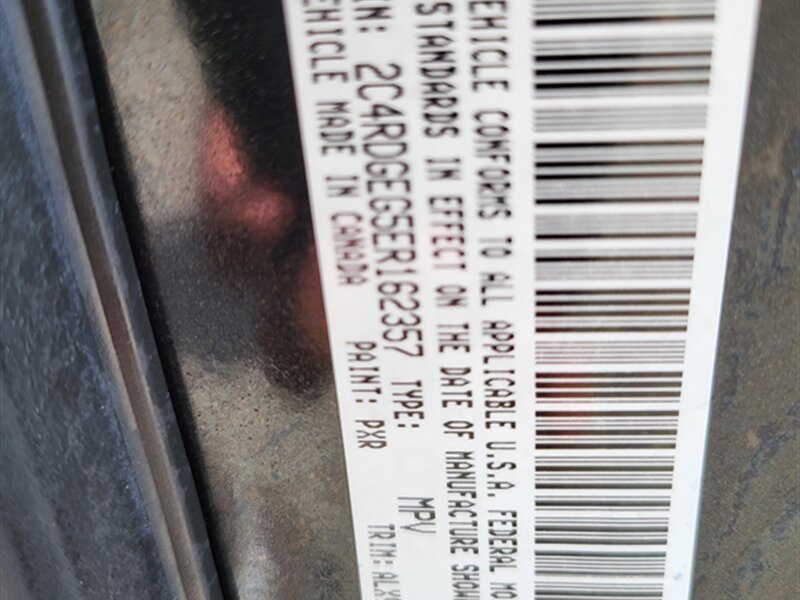 Used 2014 Dodge Grand Caravan R/T w/ Trailer Tow Group FWD image 34