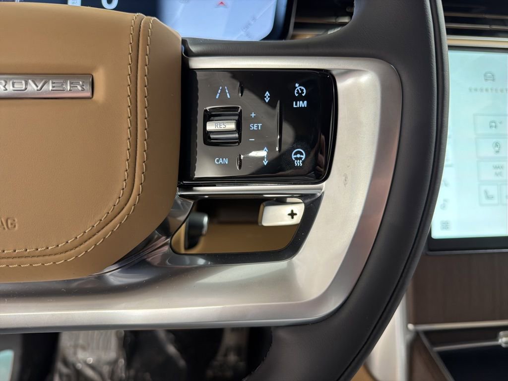 New 2026 Land Rover Range Rover Long Wheelbase SE image 13