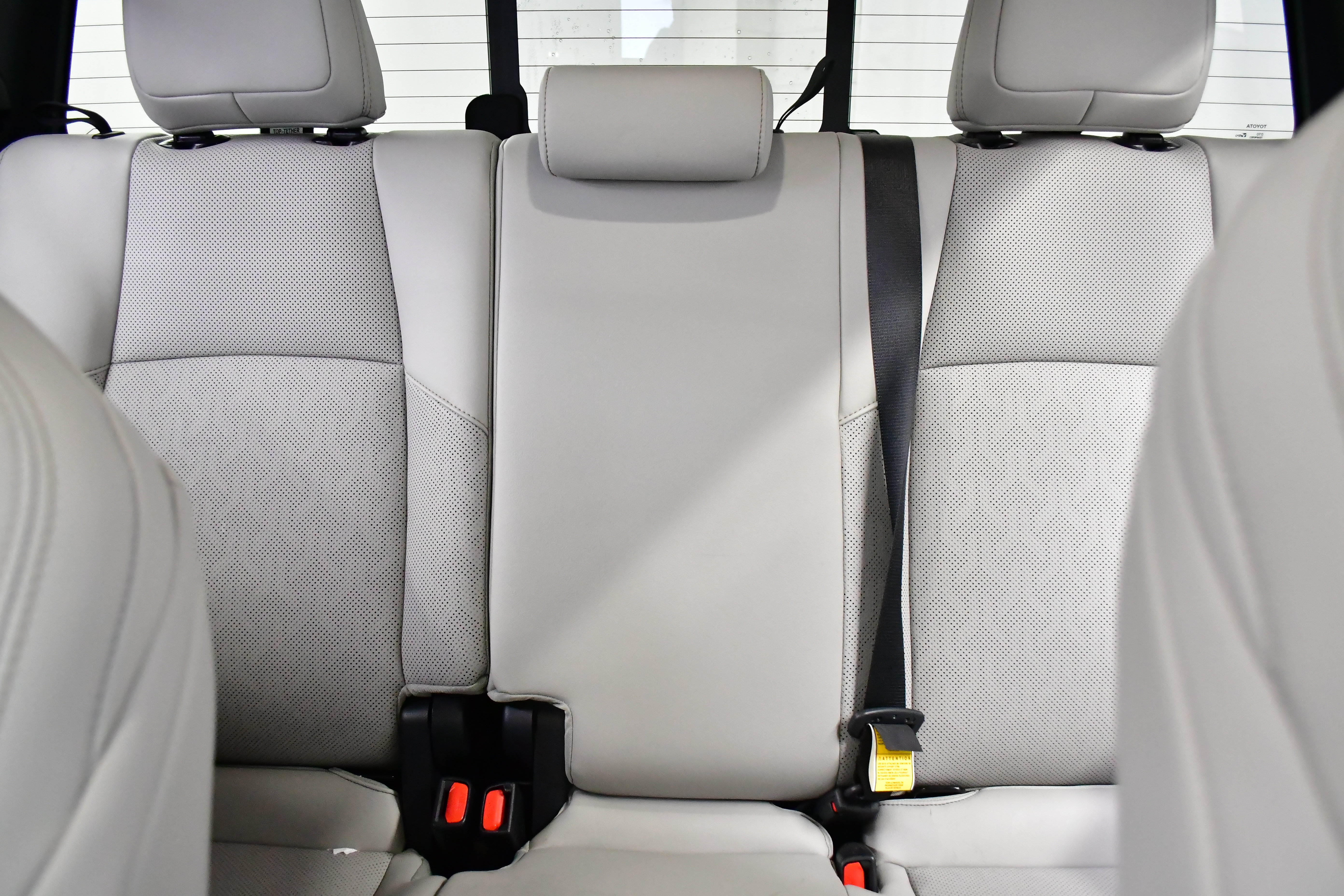 Used 2024 Toyota Tacoma Limited w/ Limited Package (LT) image 21