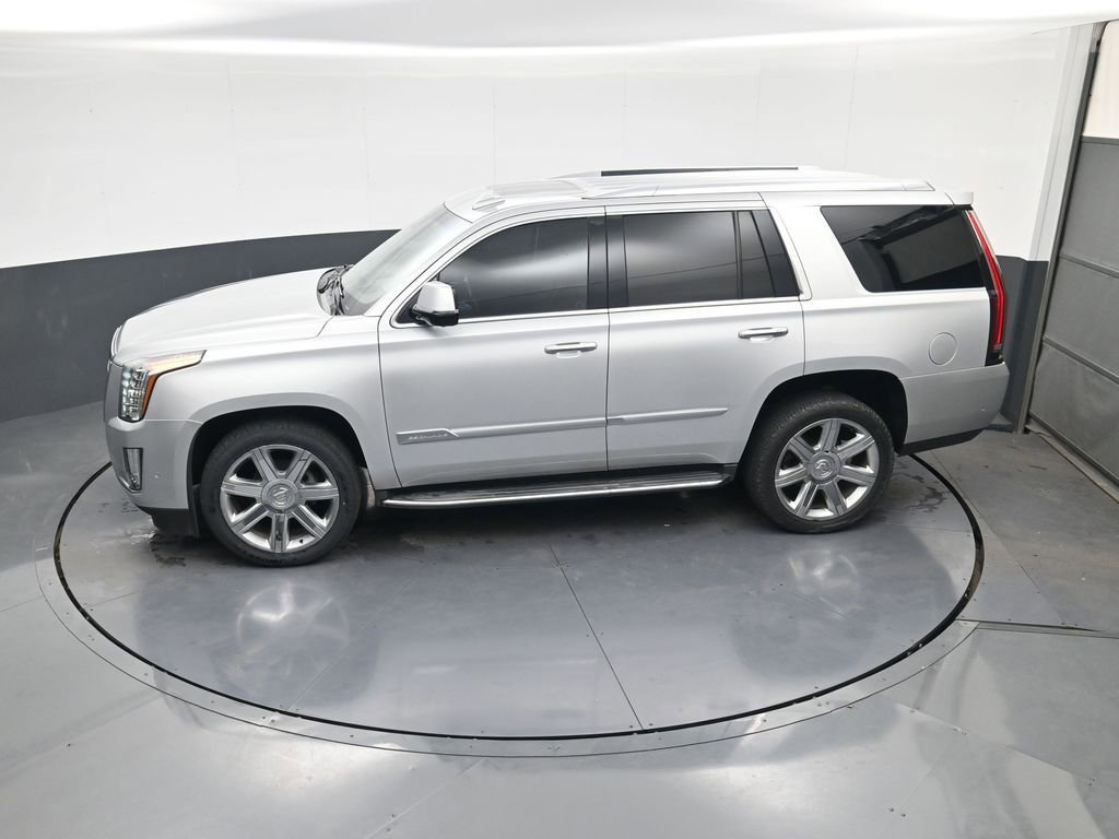 Used 2019 Cadillac Escalade Luxury image 6