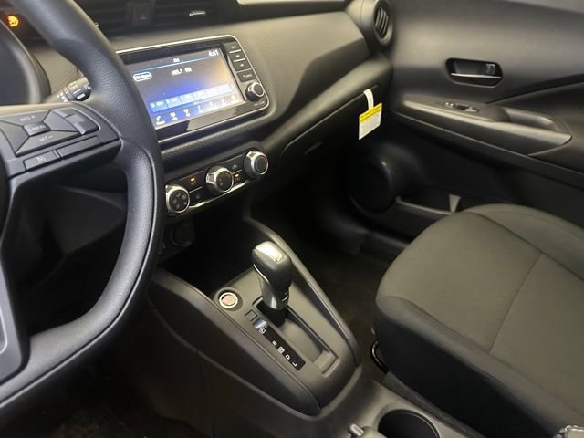 New 2025 Nissan Kicks Play S FWD image 30
