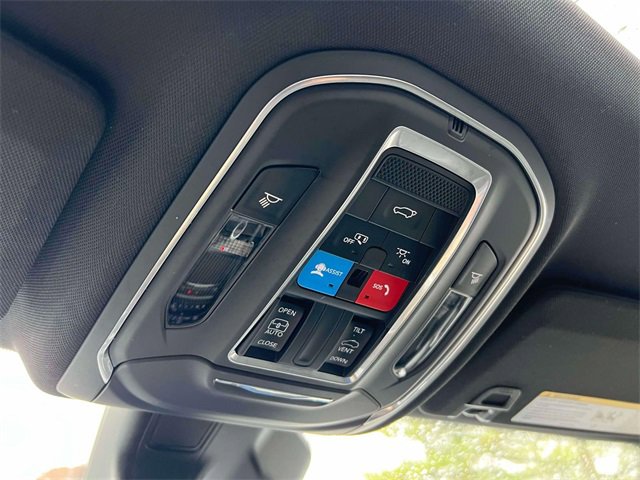 Certified 2023 Jeep Grand Cherokee Altitude image 38