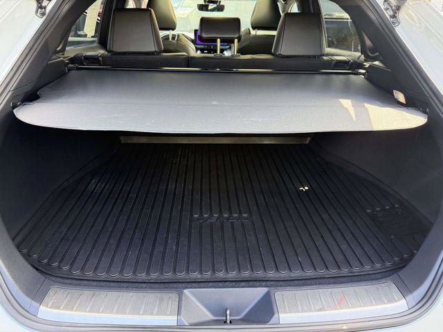 Certified 2023 Toyota Venza Nightshade AWD/4WD image 18