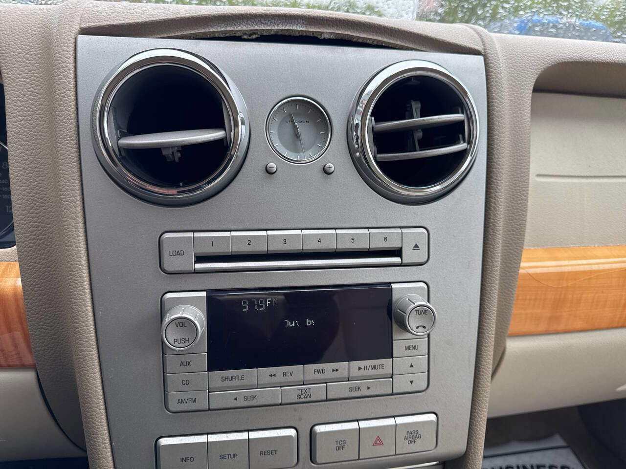Used 2006 Lincoln Zephyr image 29