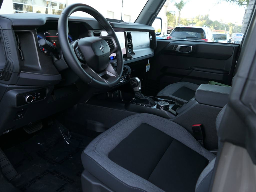 Used 2025 Ford Bronco Big Bend image 12