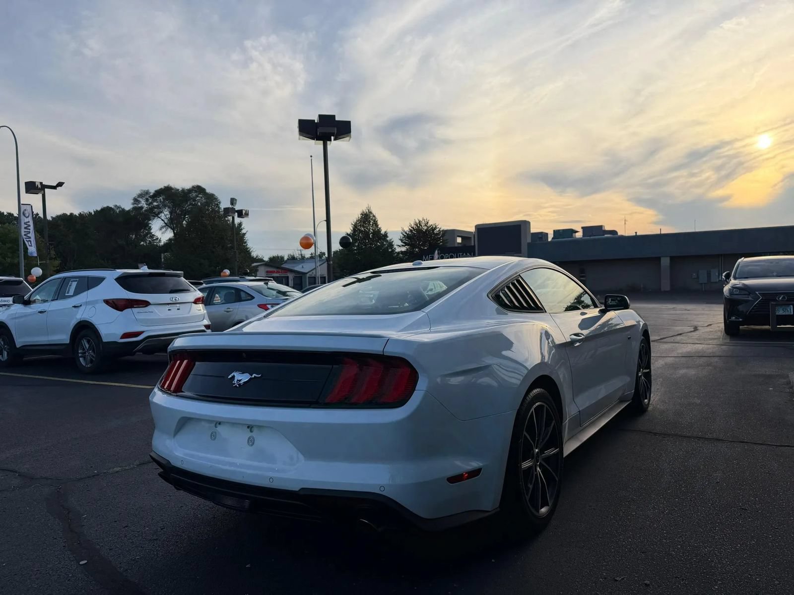 Used 2018 Ford Mustang Coupe w/ Equipment Group 101A RWD image 4