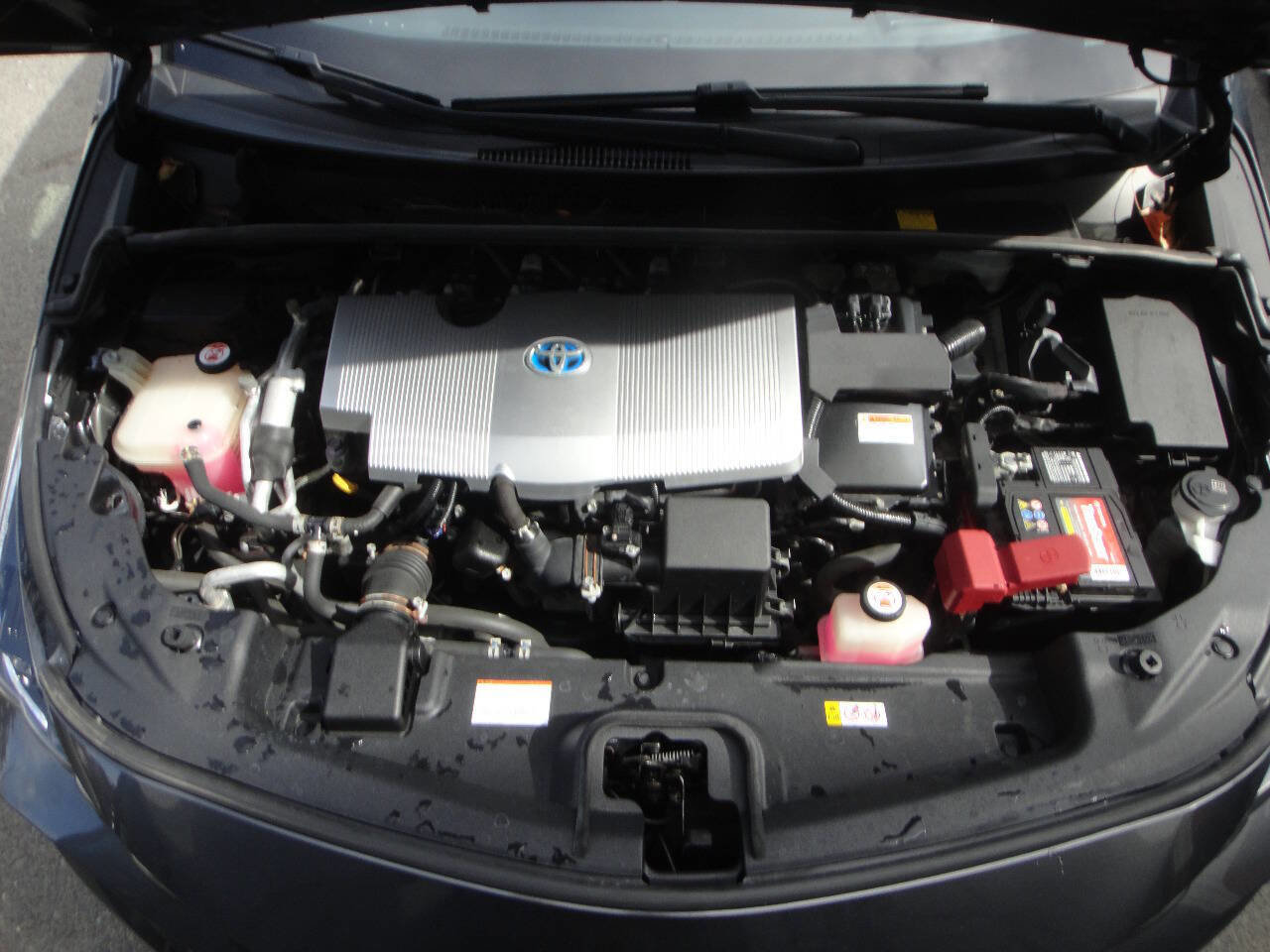 Used 2018 Toyota Prius Prime Advanced w/ Carpet Mat Package image 15