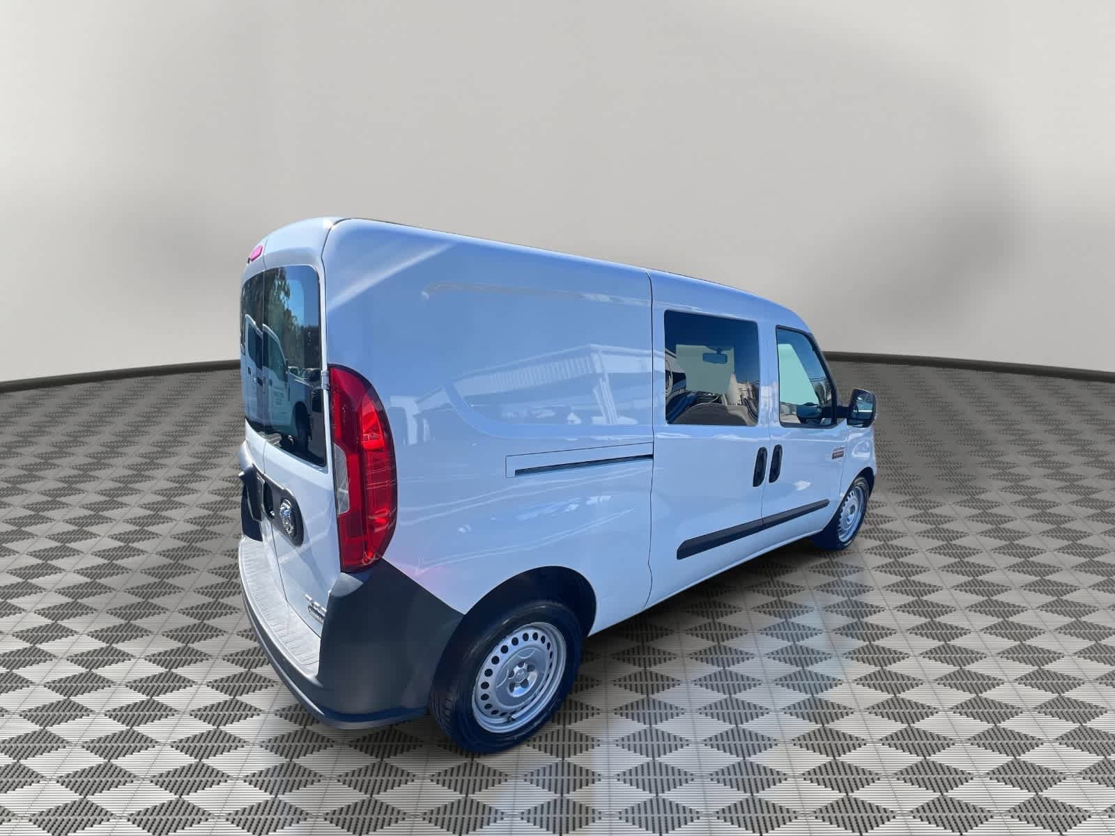 Used 2018 RAM ProMaster City Tradesman FWD image 4